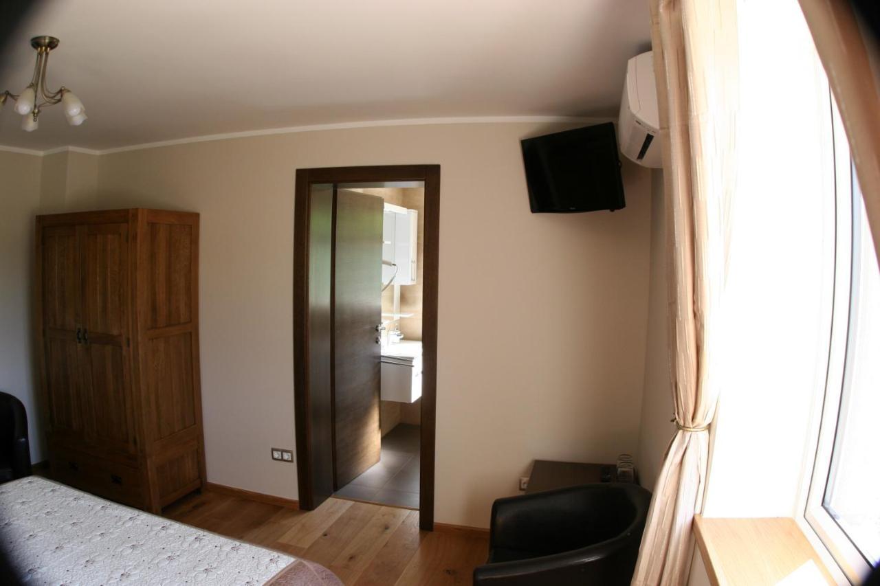 مبيت وإفطار جيزيرسي Millenium House 1 المظهر الخارجي الصورة