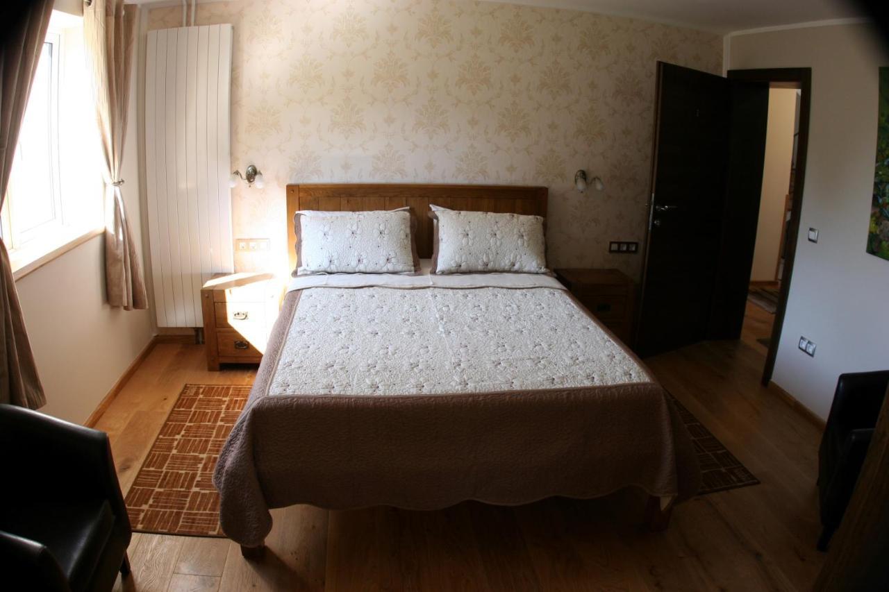 مبيت وإفطار جيزيرسي Millenium House 1 المظهر الخارجي الصورة